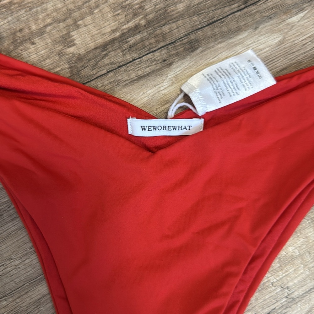 Shop weworewhat coral bikini set - Picture 3 of 5